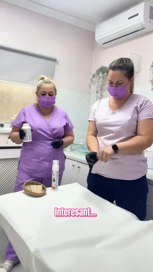 Suntem profesioniste, doar că atunci când se aprinde camera… ne iau emoțiile😂 
Ne pierdem replicile, râdem, o luăm de la capăt…
dar când vine vorba de epilare? Acolo nu există duble!

✔️ Precizie
✔️ Profesionalism
✔️ Rezultate care vorbesc de la sine

Camera ne dă emoții…
dar rezultatele noastre nu dau niciodată greș 🤍